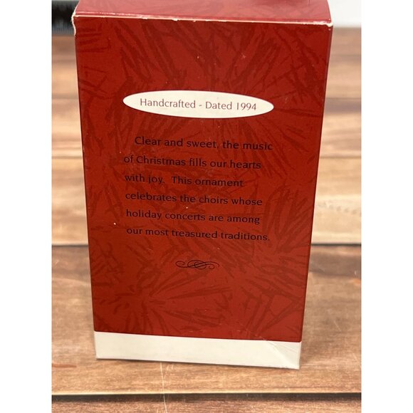 1994 HALLMARK KEEPSAKE ORNAMENT QX447-3 JOYOUS SONG CHOIR CHURCH - Picture 2 of 7